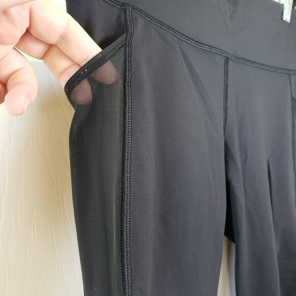Lululemon Home stretch crop 19" Black Leggings Size 8 Mesh Leg Panel Athletic - Picture 2 of 7